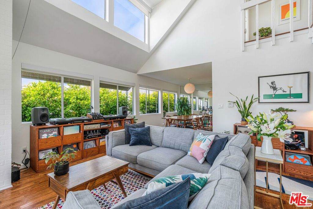 24 Westwind Street - Photo 1