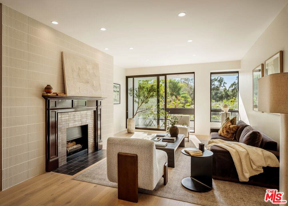 https://bt-photos.global.ssl.fastly.net/socal/orig_boomver_1_448023481-2.jpg