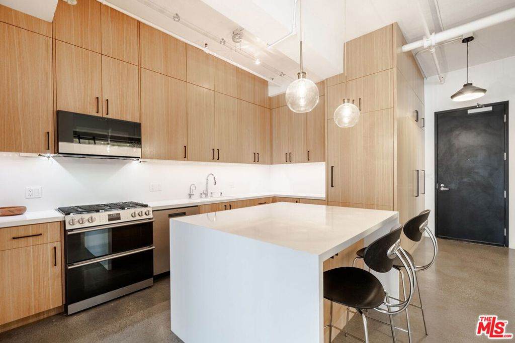 849 Broadway - Photo 1