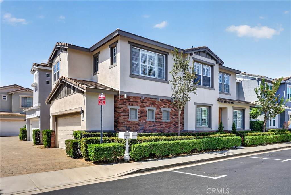 17 Woodcrest - Photo 1