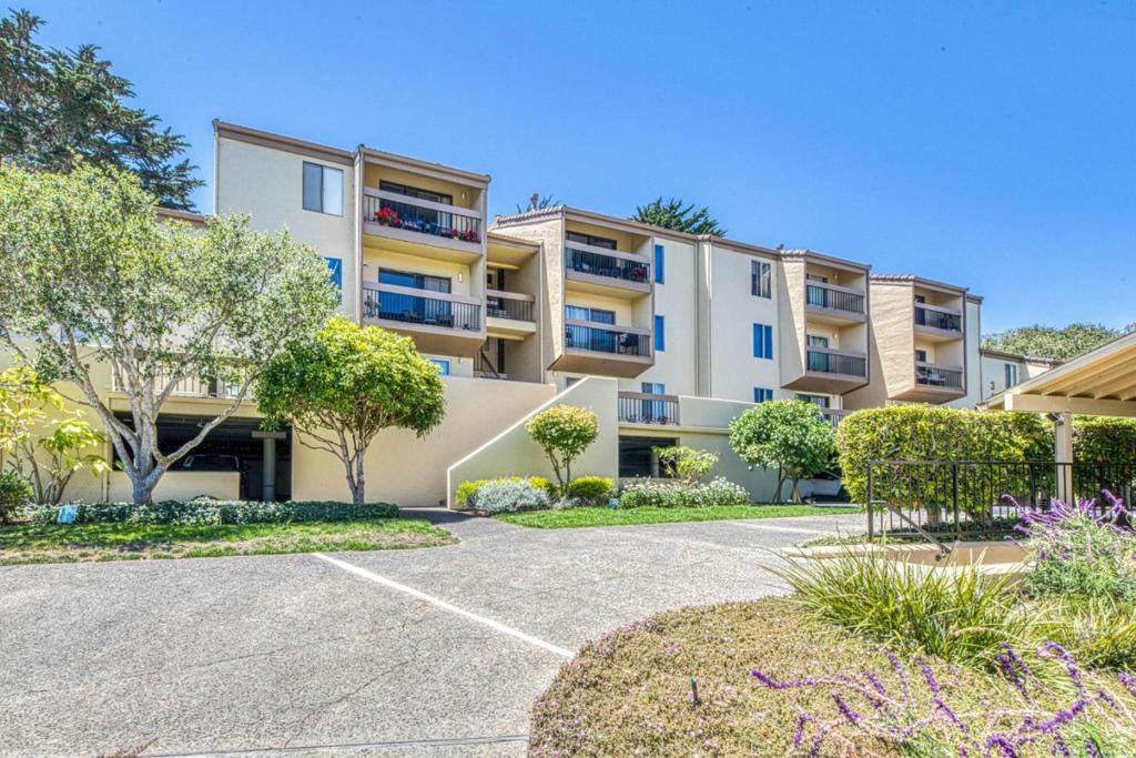 3210 Golden Oaks Lane - Photo 1
