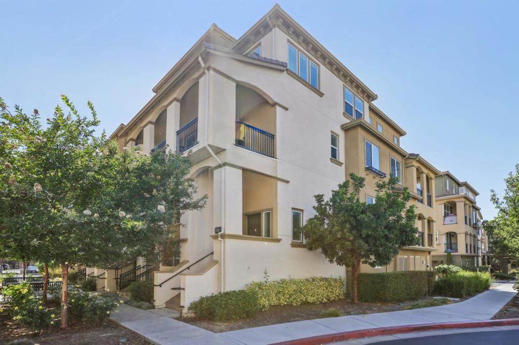 38975 Primula Terrace - Photo 1