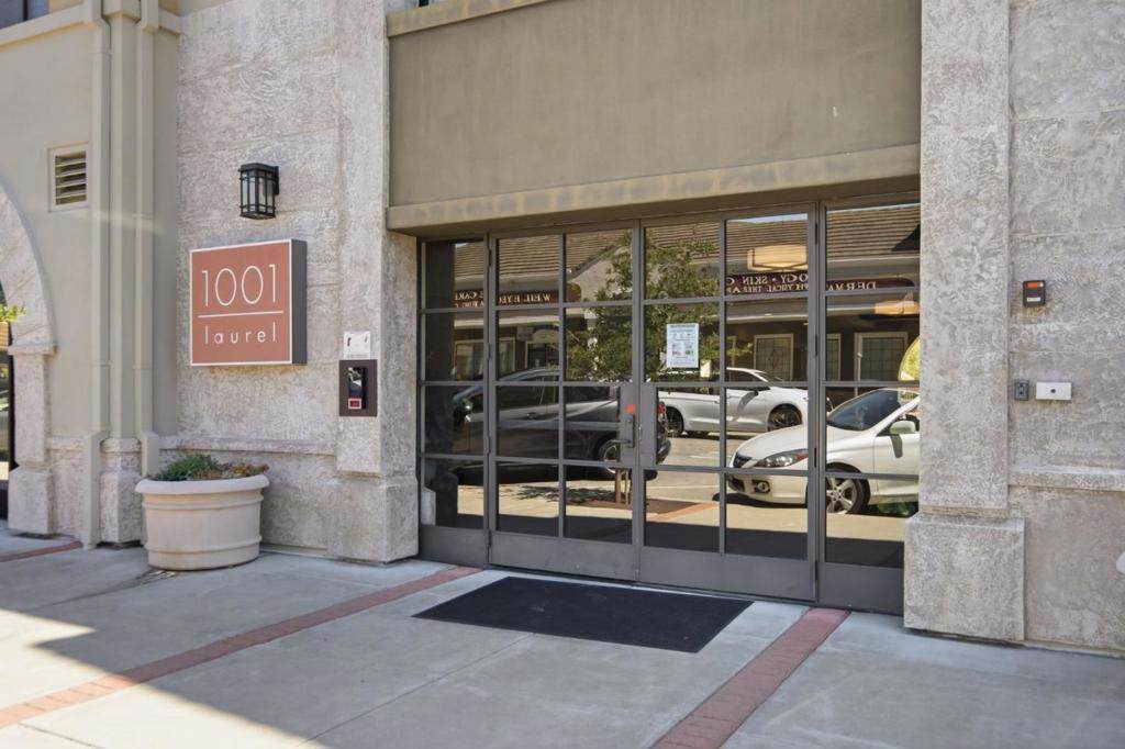 1001 Laurel Street - Photo 1