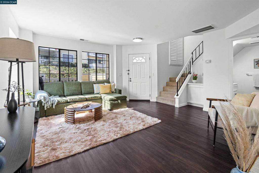 1001 Devonwood - Photo 1