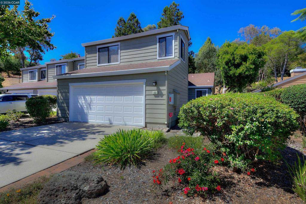 105 Coventry - Photo 1