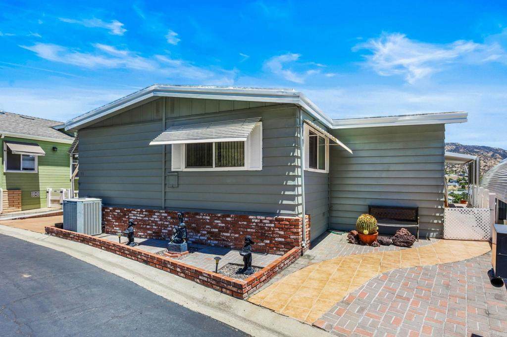 https://bt-photos.global.ssl.fastly.net/socal/orig_boomver_1_448193820-2.jpg