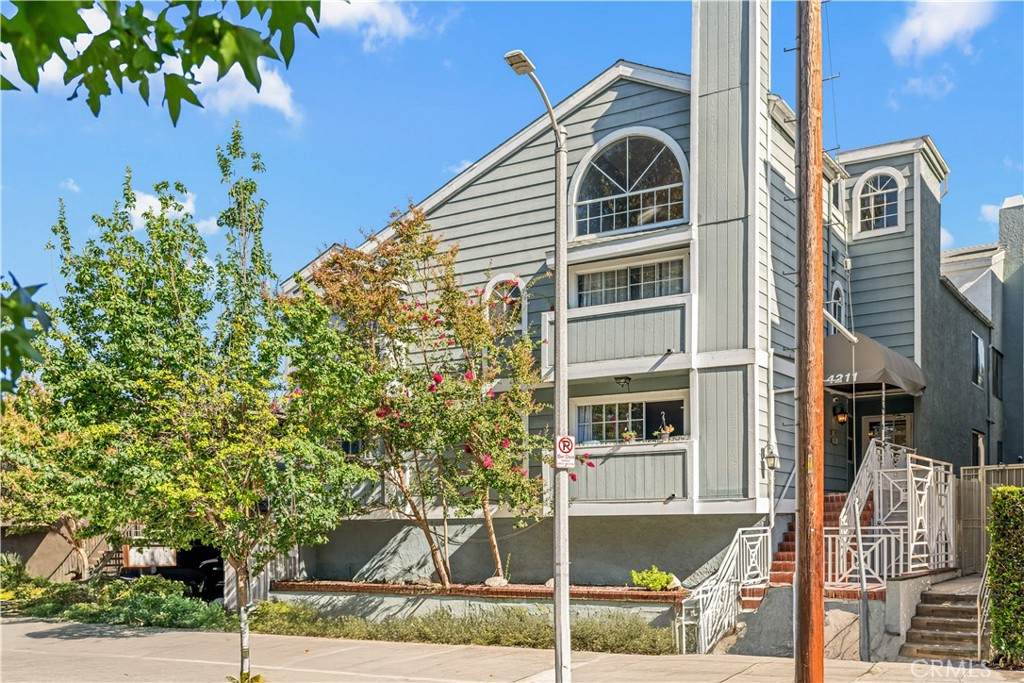 4211 Arch - Photo 1