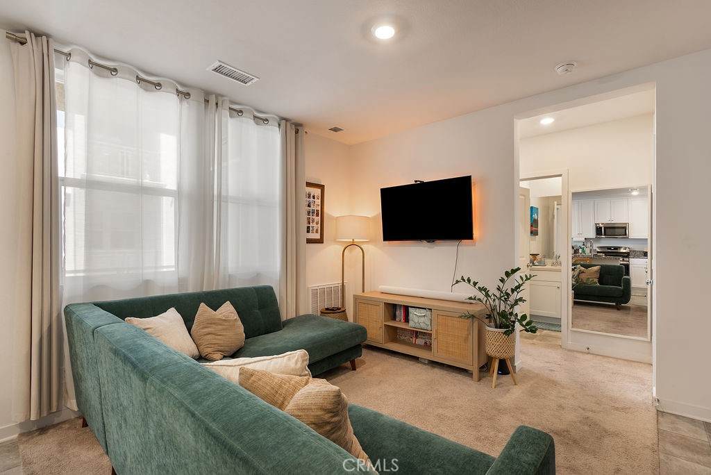 https://bt-photos.global.ssl.fastly.net/socal/orig_boomver_1_448216942-2.jpg