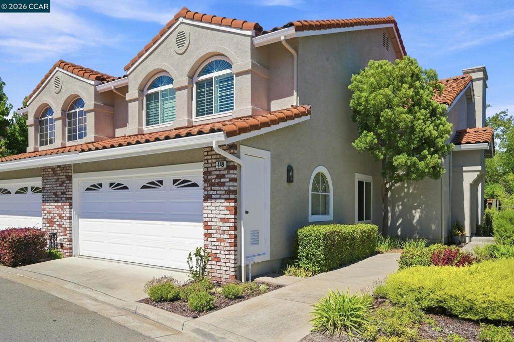 449 Clovercrest Ln - Photo 1