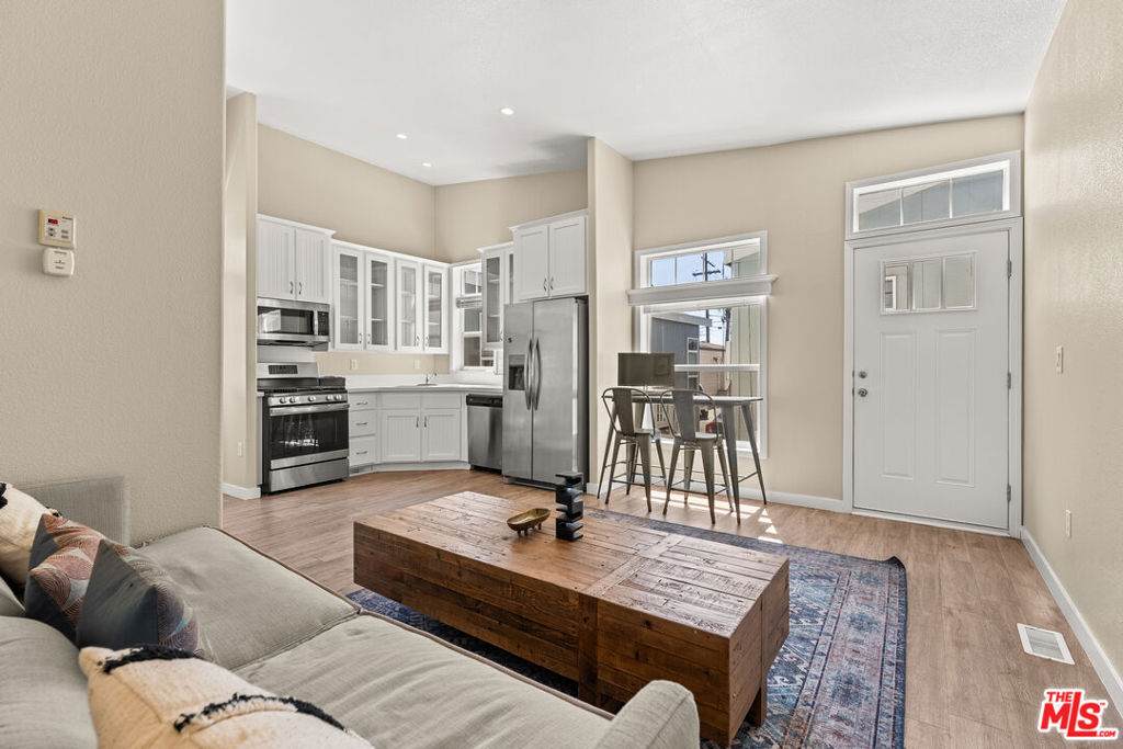 8250 Lankershim Boulevard - Photo 1