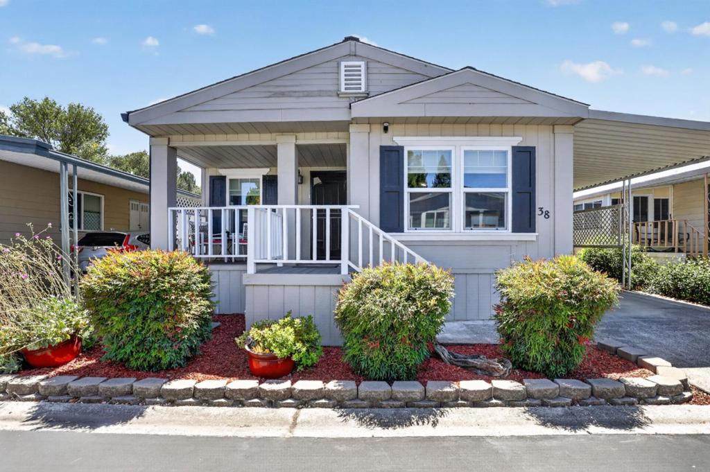 38 Walnut Drive - Photo 1