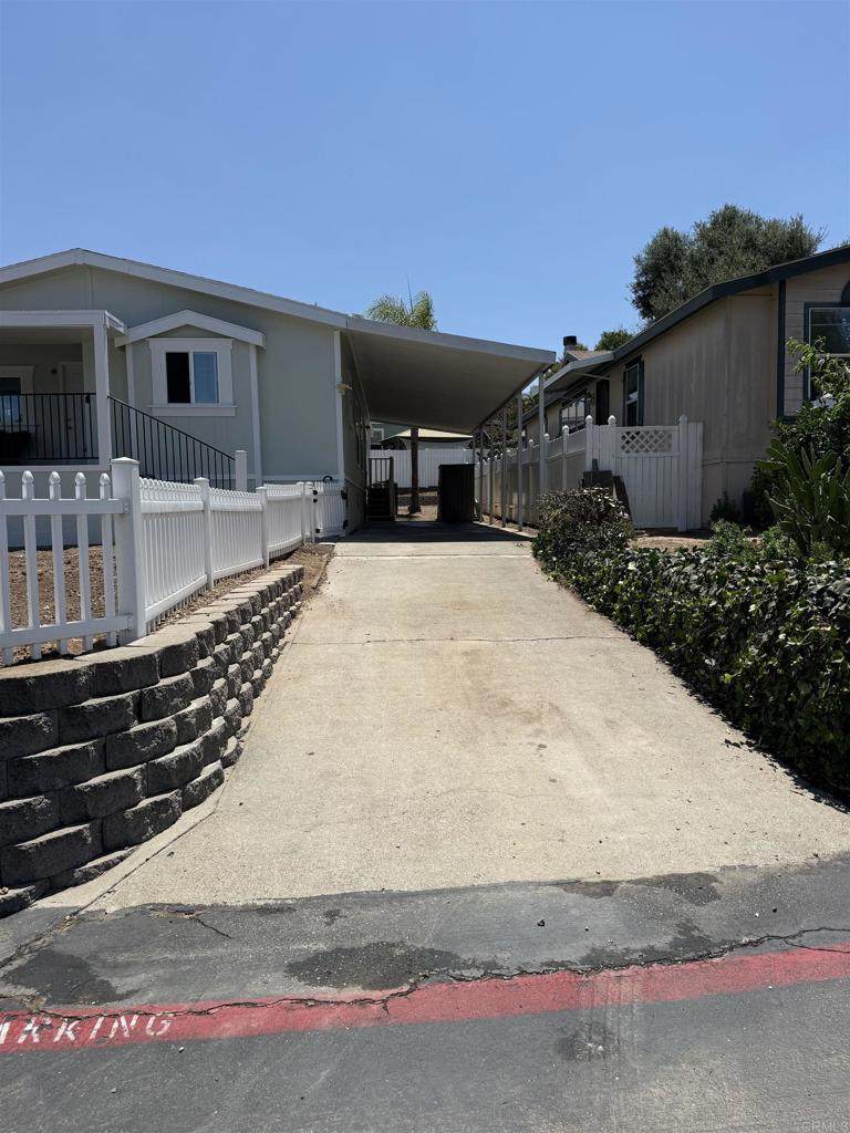 https://bt-photos.global.ssl.fastly.net/socal/orig_boomver_1_448296263-2.jpg