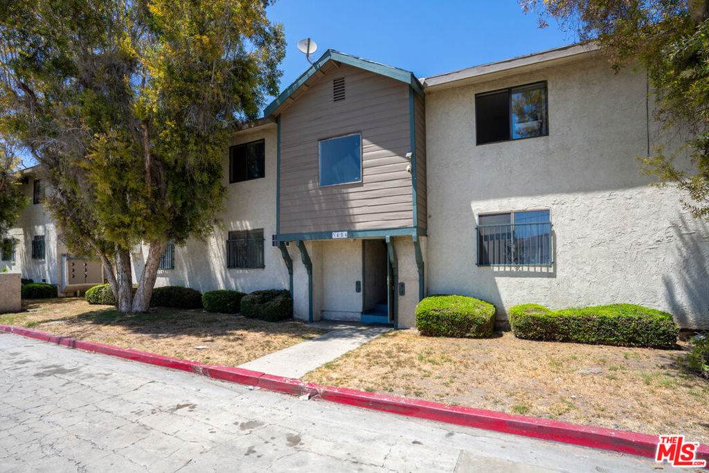 10965 Wright Road - Photo 1
