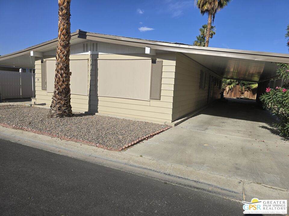https://bt-photos.global.ssl.fastly.net/socal/orig_boomver_1_448341882-2.jpg