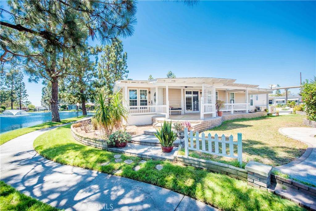 14036 Lake View Drive - Photo 1
