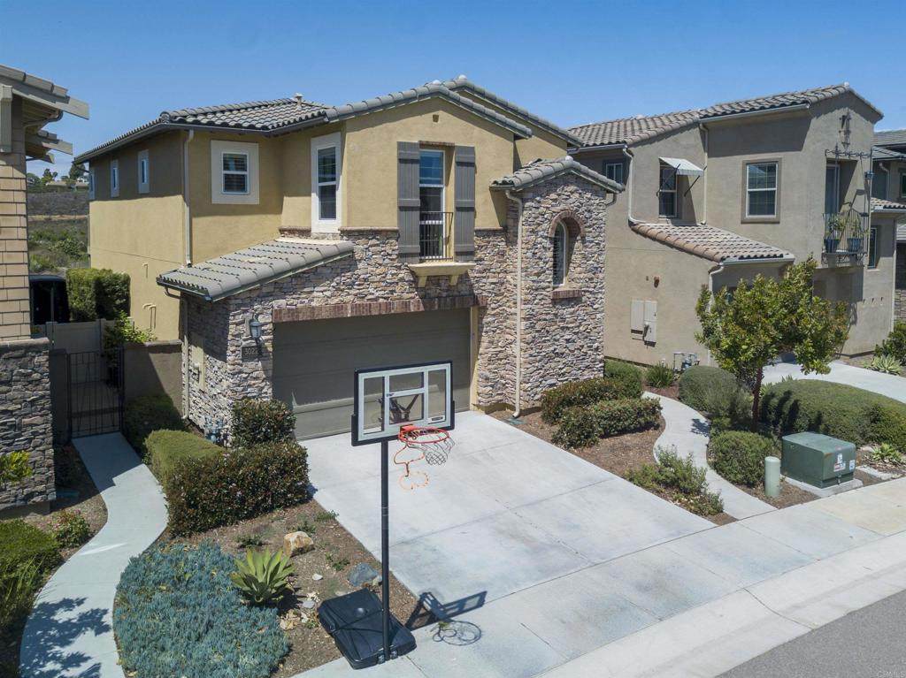 https://bt-photos.global.ssl.fastly.net/socal/orig_boomver_1_448351525-2.jpg