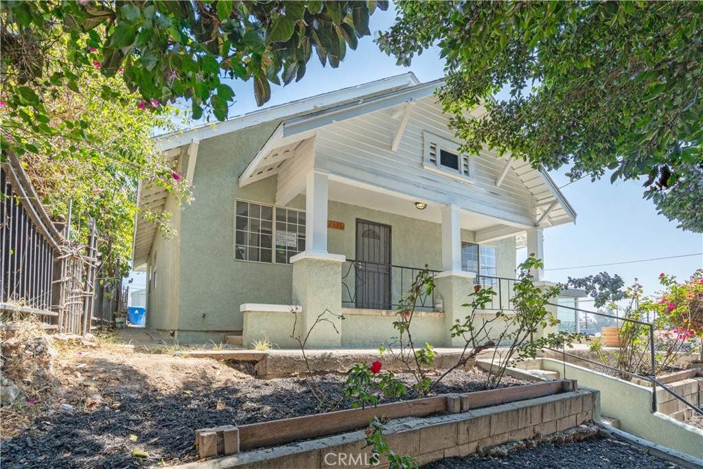 2325 Whittier - Photo 1