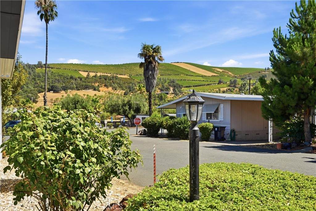 https://bt-photos.global.ssl.fastly.net/socal/orig_boomver_1_448351818-2.jpg
