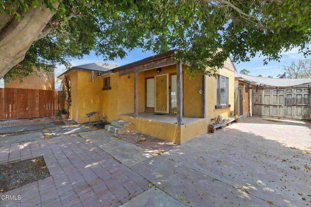 2982 Sherwin Avenue - Photo 1