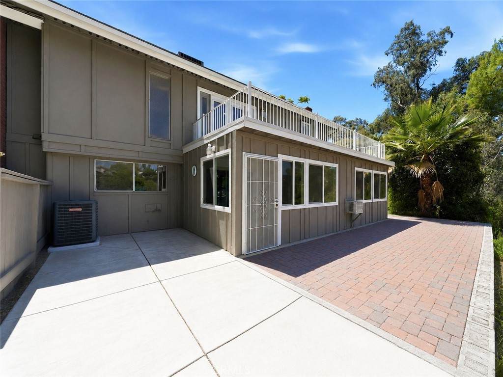 https://bt-photos.global.ssl.fastly.net/socal/orig_boomver_2_448355807-2.jpg