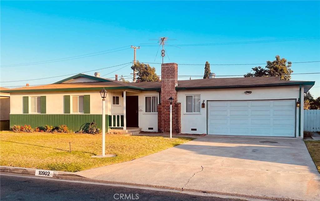10902 Poindexter - Photo 1