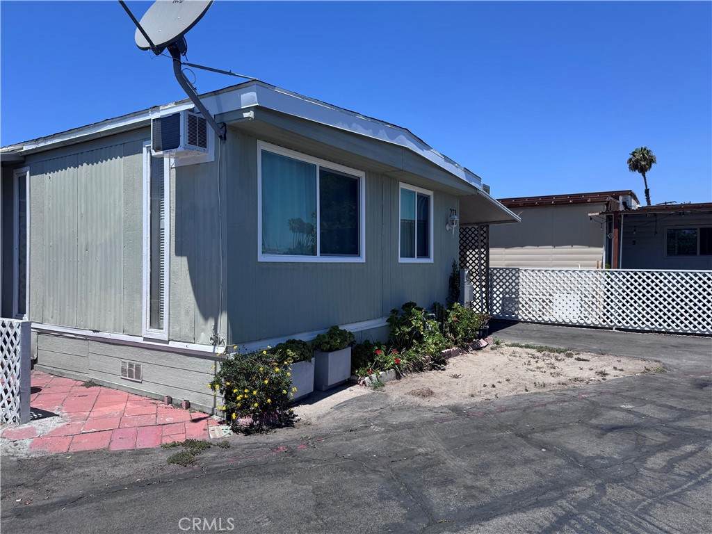 https://bt-photos.global.ssl.fastly.net/socal/orig_boomver_1_448373928-2.jpg