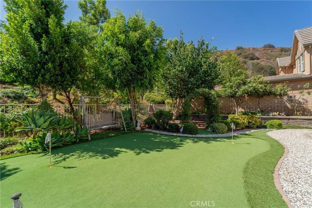 https://bt-photos.global.ssl.fastly.net/socal/orig_boomver_1_448373951-2.jpg