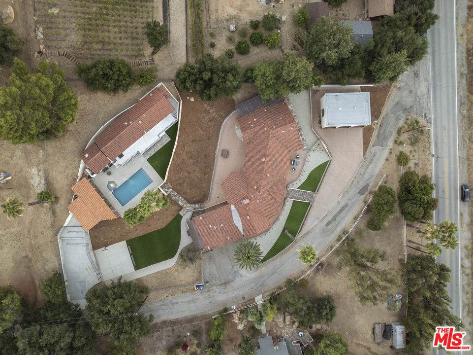 https://bt-photos.global.ssl.fastly.net/socal/orig_boomver_1_448383426-2.jpg