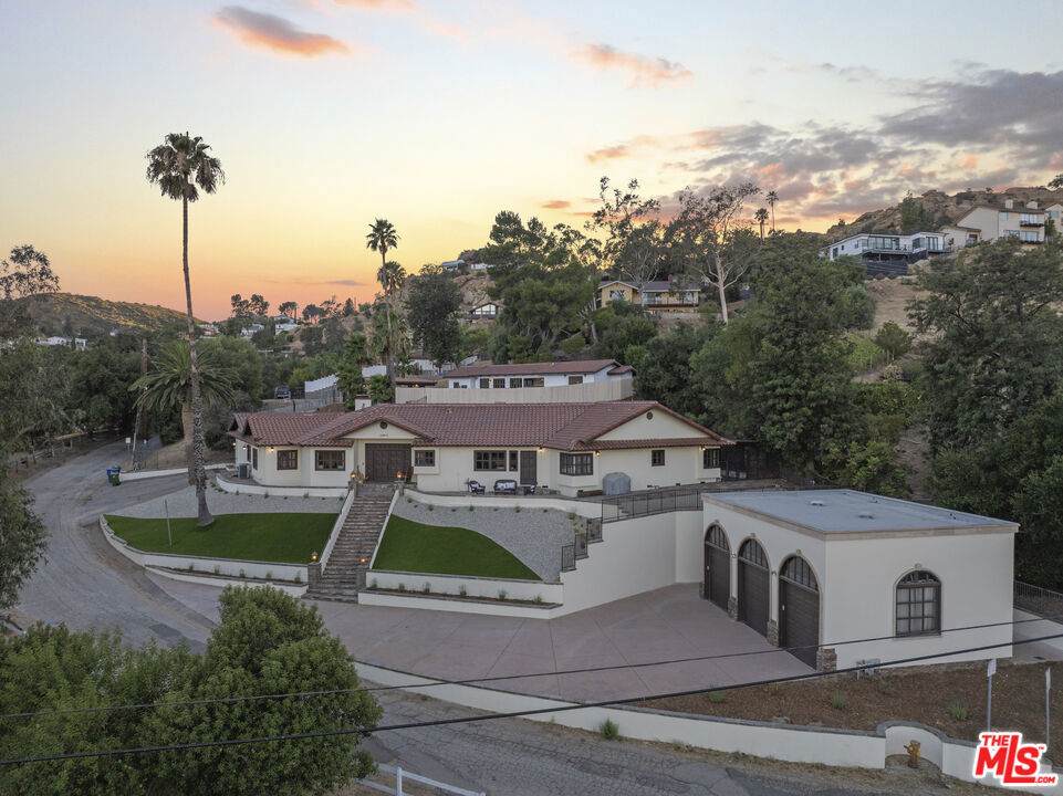https://bt-photos.global.ssl.fastly.net/socal/orig_boomver_1_448383426-2.jpg