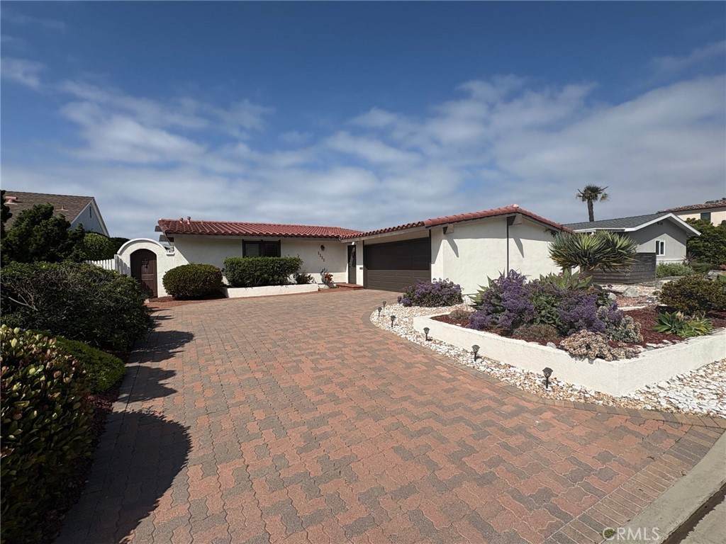 3005 La Ventana - Photo 1