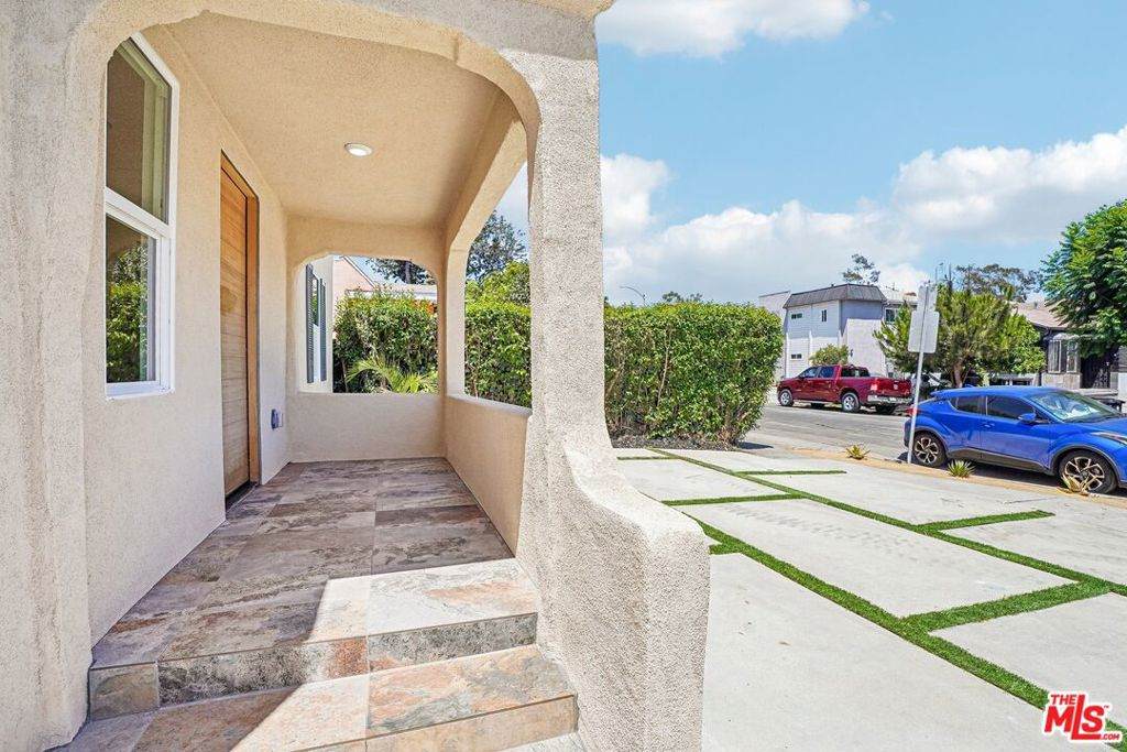 https://bt-photos.global.ssl.fastly.net/socal/orig_boomver_1_448396879-2.jpg