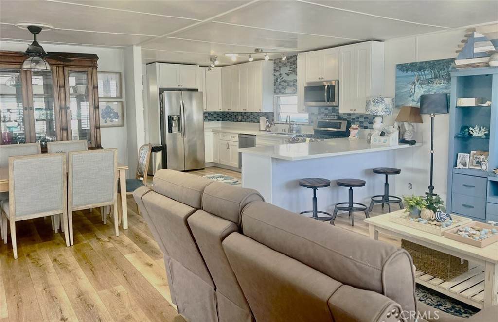 246 Bayside Way - Photo 1
