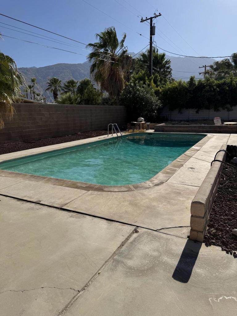 https://bt-photos.global.ssl.fastly.net/socal/orig_boomver_1_448401876-2.jpg