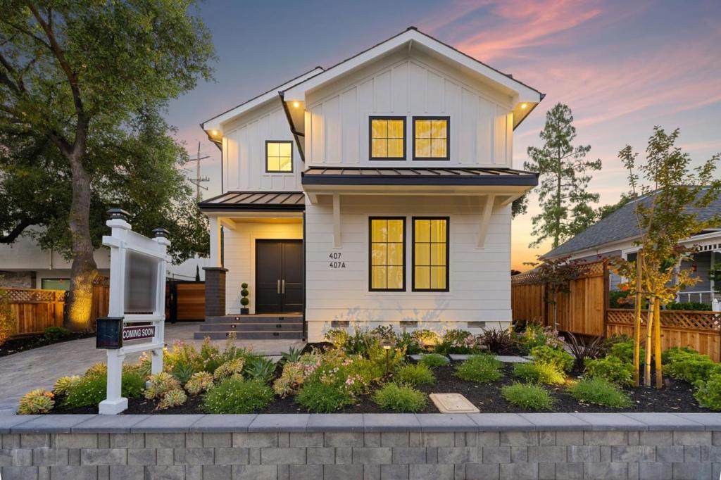 407 University Avenue - Photo 1