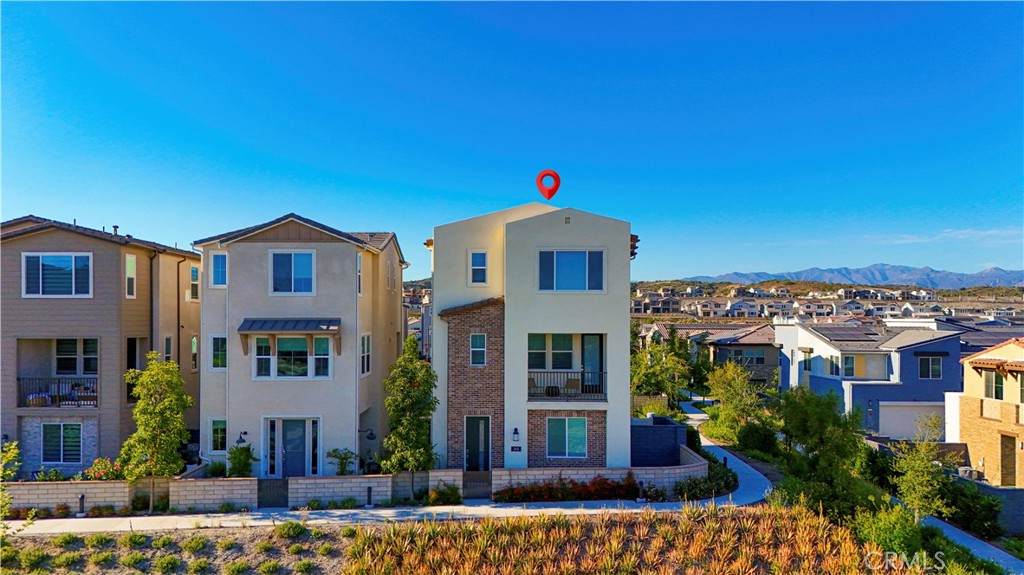202 Heartland Way - Photo 1