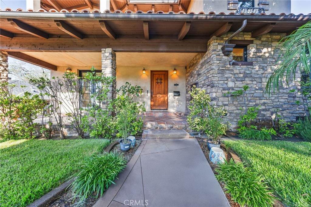 https://bt-photos.global.ssl.fastly.net/socal/orig_boomver_1_448416970-2.jpg