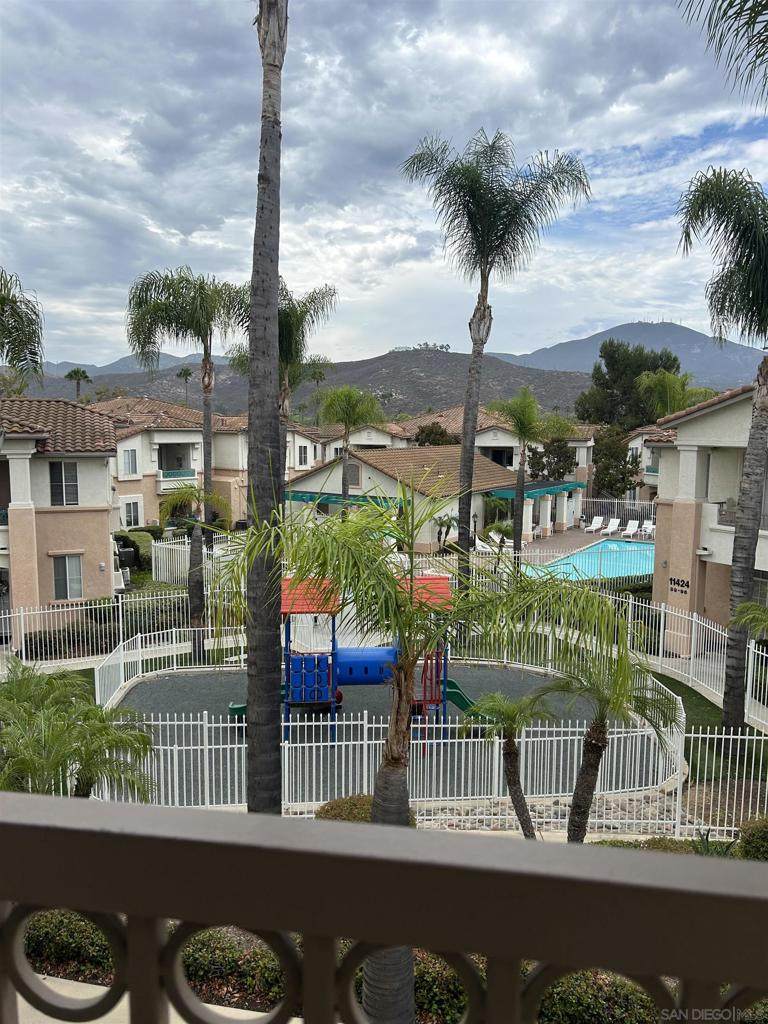 https://bt-photos.global.ssl.fastly.net/socal/orig_boomver_1_448423207-2.jpg