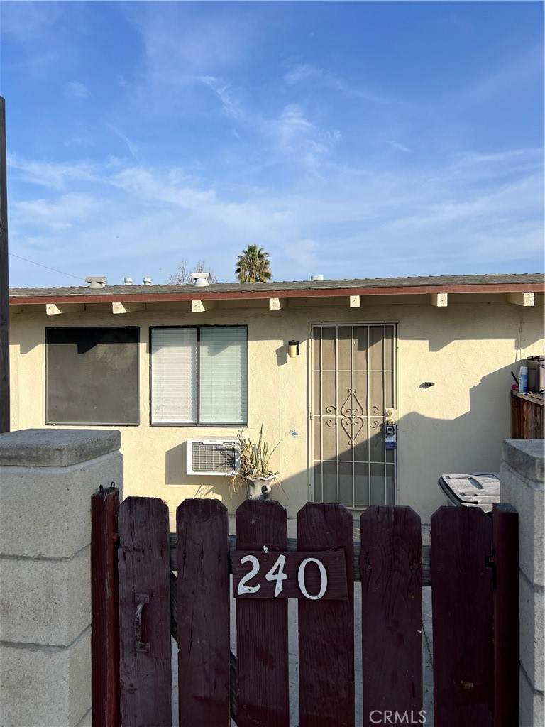 240 Mayfair - Photo 1
