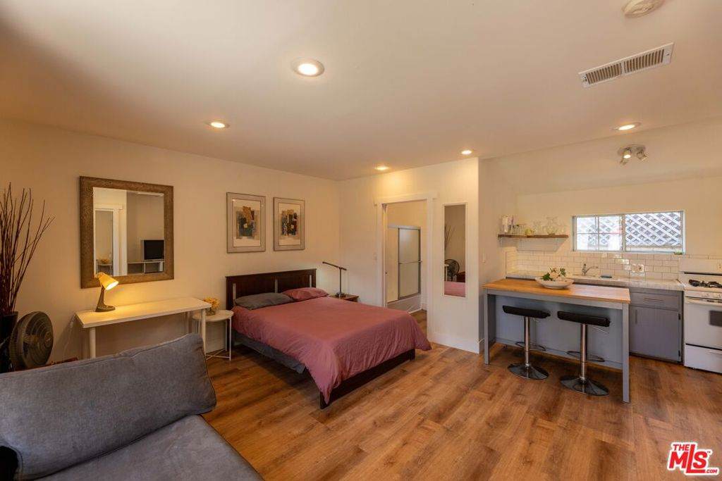 12835 Delano Street - Photo 1