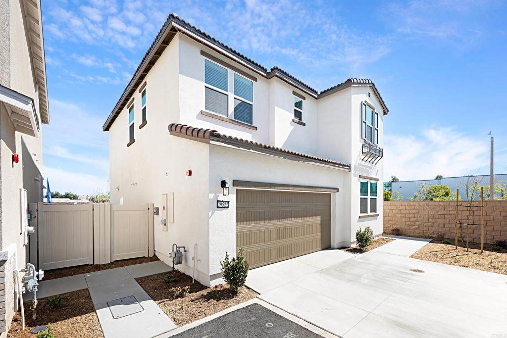 https://bt-photos.global.ssl.fastly.net/socal/orig_boomver_1_448451920-2.jpg