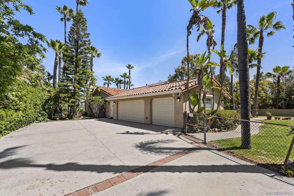 6518 Monte Fuego - Photo 1