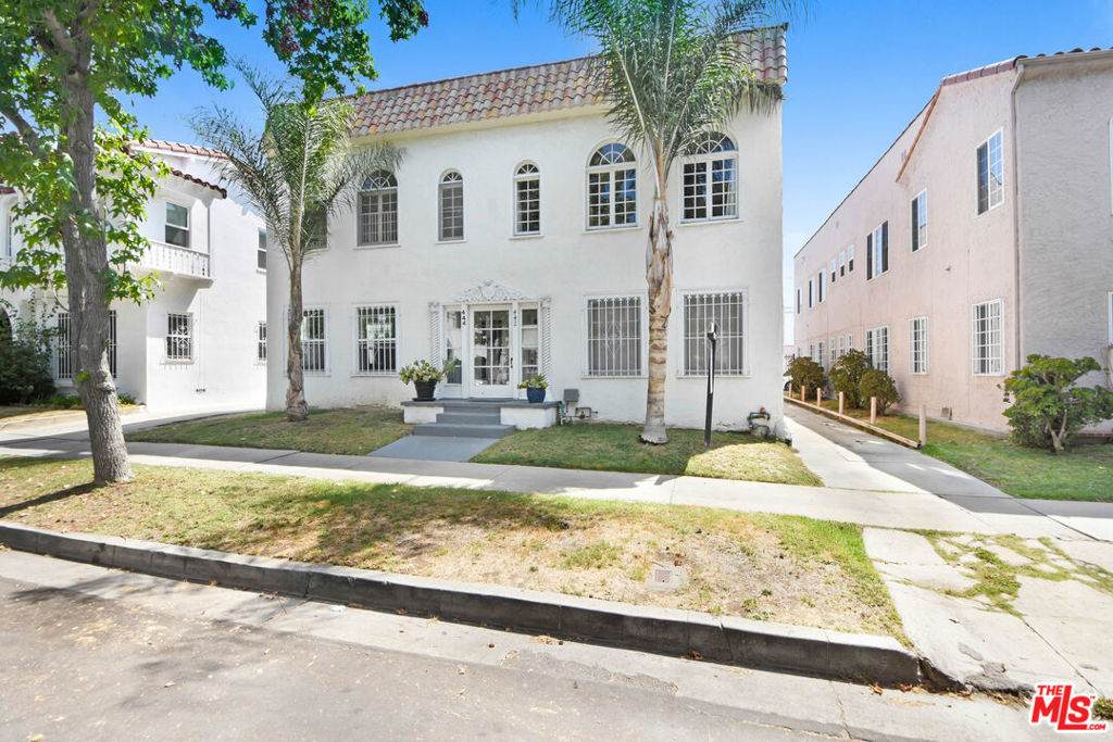 442 Orange Grove Avenue - Photo 1