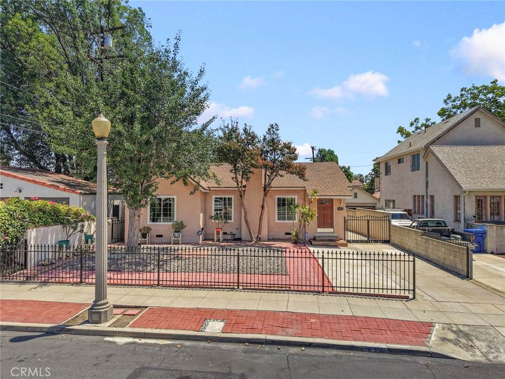 https://bt-photos.global.ssl.fastly.net/socal/orig_boomver_1_448454735-3.jpg