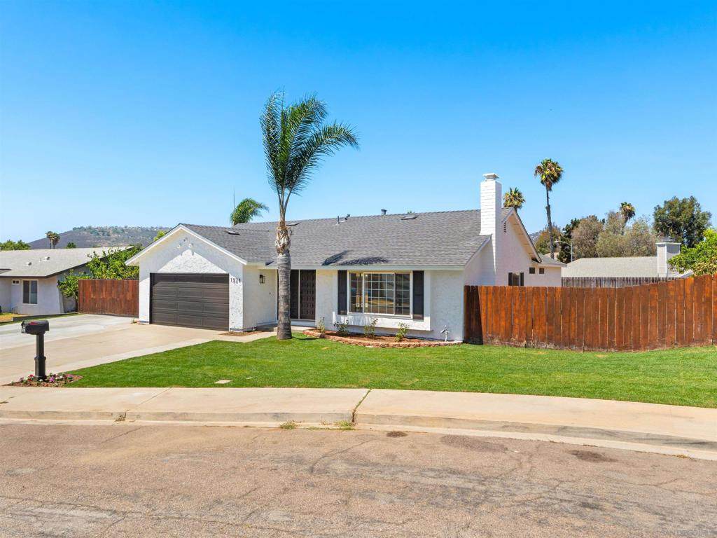 1524 Shadow Hills Dr - Photo 1