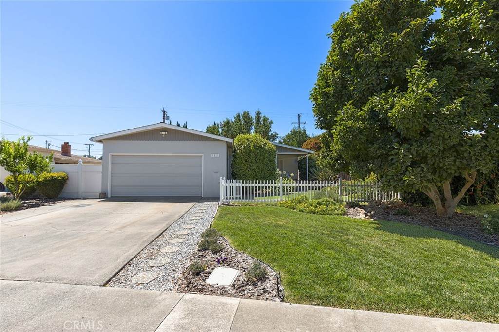 983 Fairview Drive - Photo 1