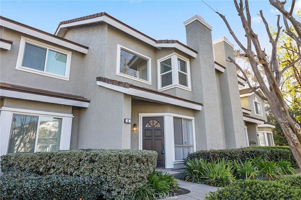 6 Greenmoor - Photo 1