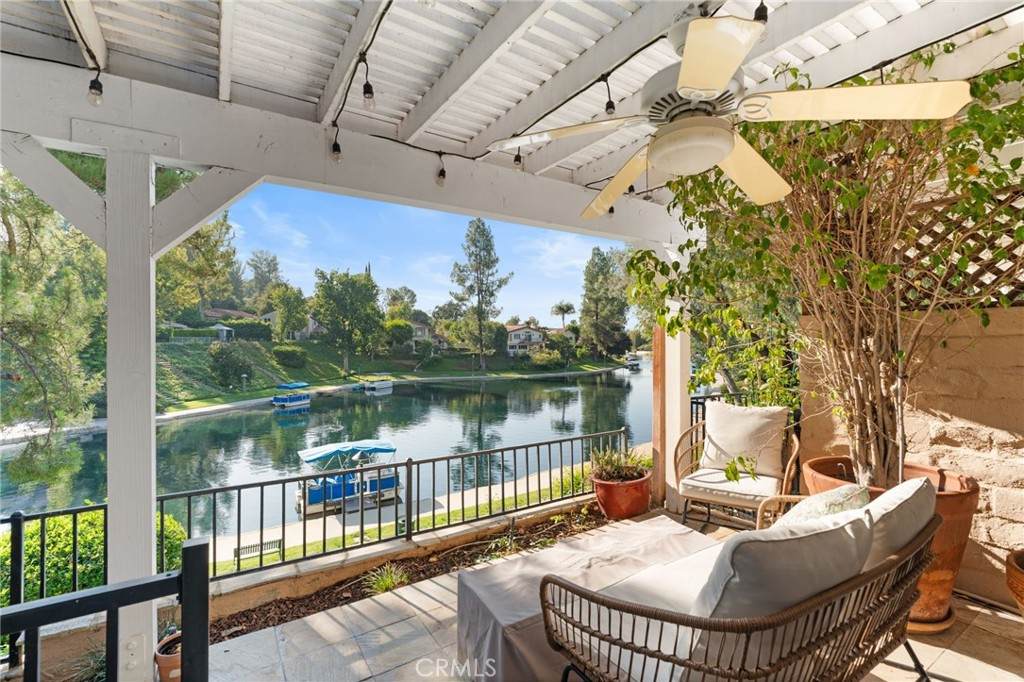 https://bt-photos.global.ssl.fastly.net/socal/orig_boomver_1_448461986-2.jpg