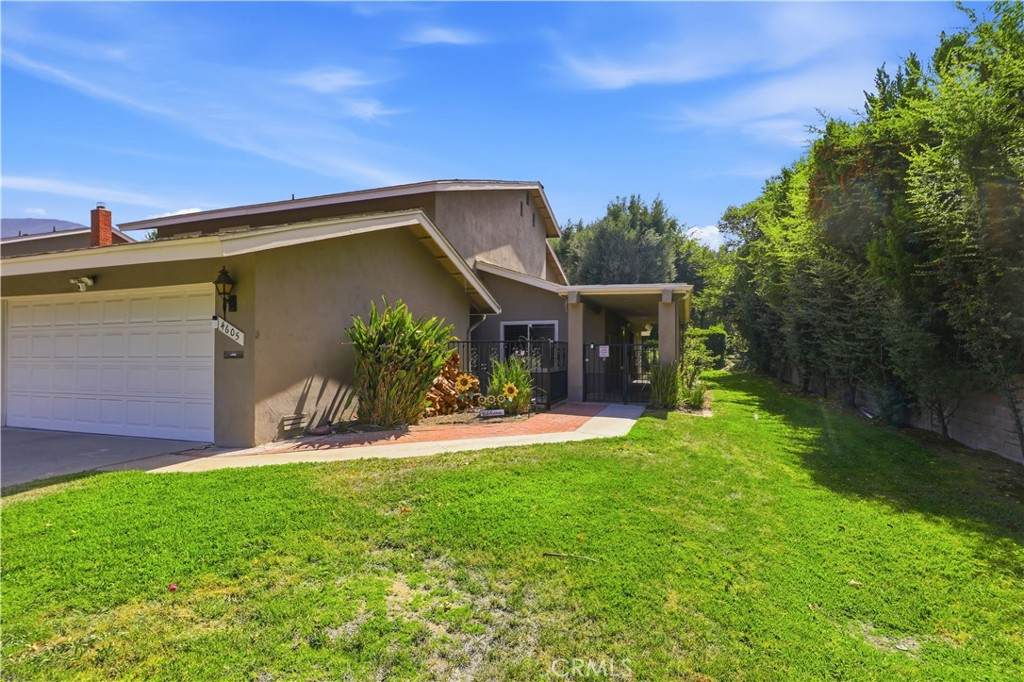 4605 Brentwood - Photo 1