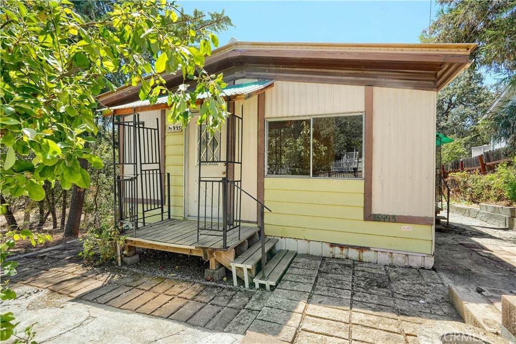 15993 27th - Photo 1