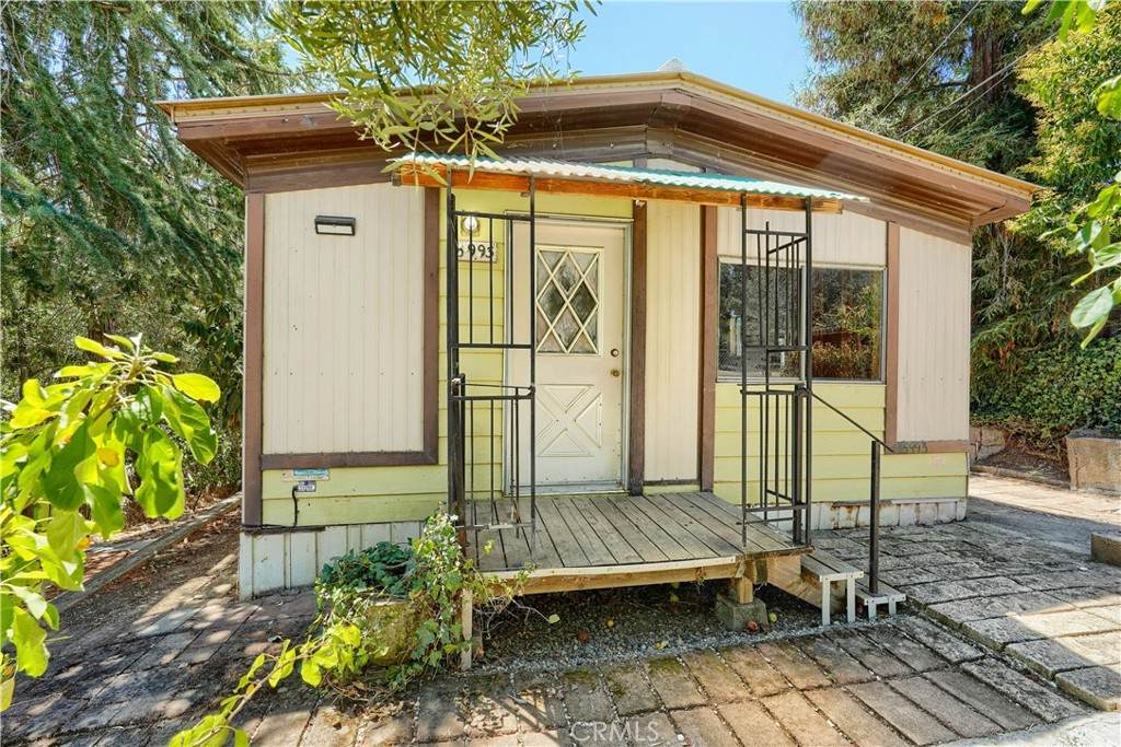 https://bt-photos.global.ssl.fastly.net/socal/orig_boomver_1_448469613-2.jpg